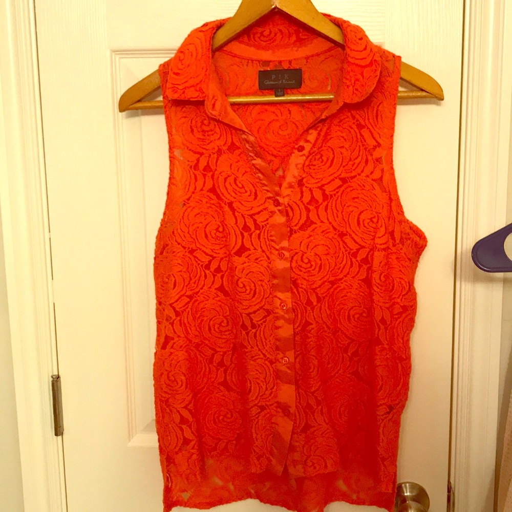 Sleeveless top